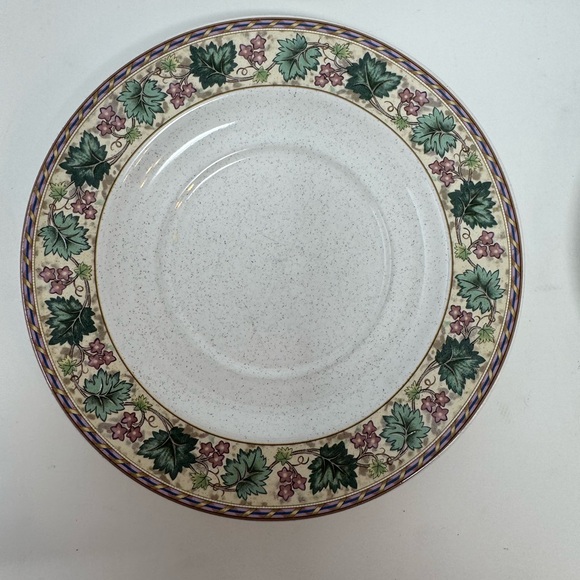 4 Piece Vintage CHRISTOPHER STUART Y2220 BERKSHIRE SAUCERS THAILAND USED GHA1 - Picture 2 of 12